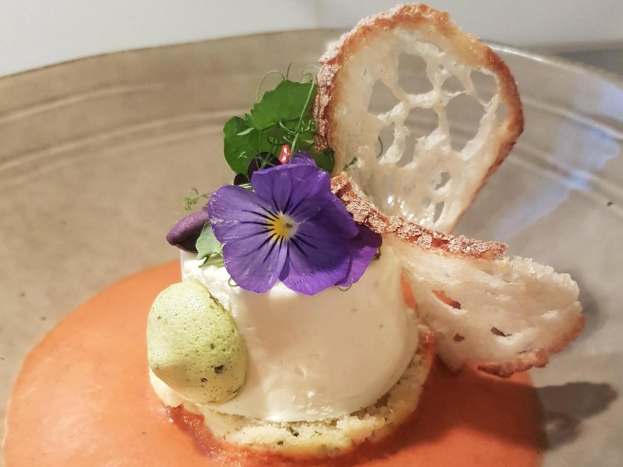 Reves Gourmands, Hotellerie & Gastronomie Vernayaz Eksteriør bilde